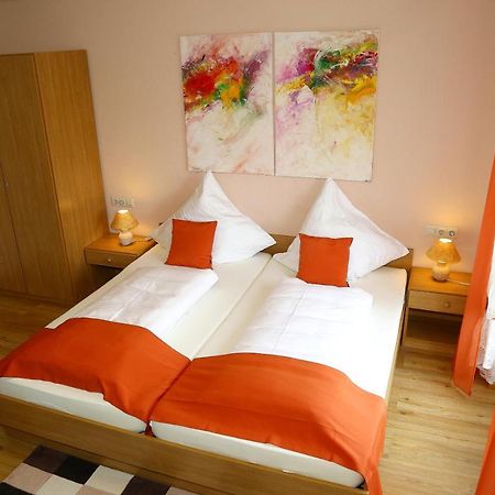 Landhotel Garni Schweizerhaus โชนวัลด์ ภายนอก รูปภาพ