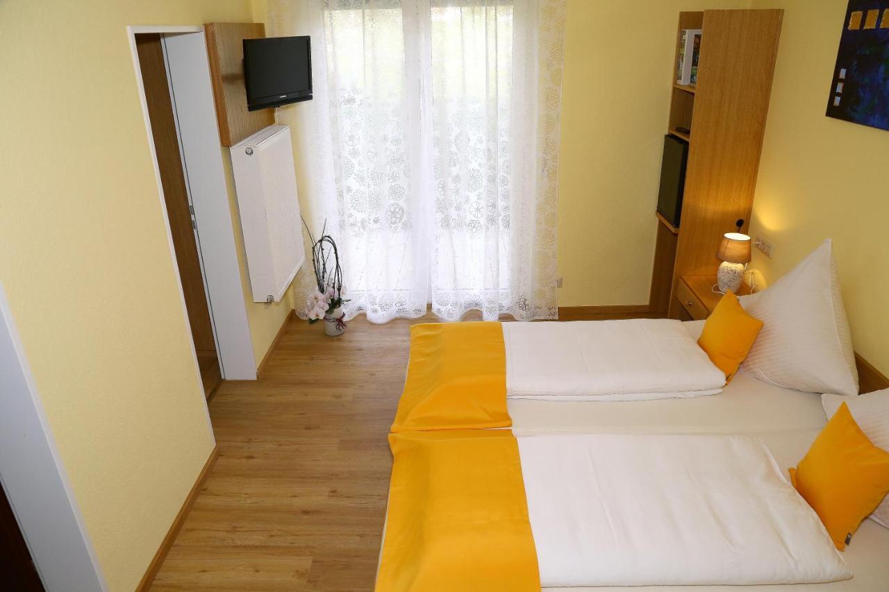 Landhotel Garni Schweizerhaus โชนวัลด์ ภายนอก รูปภาพ