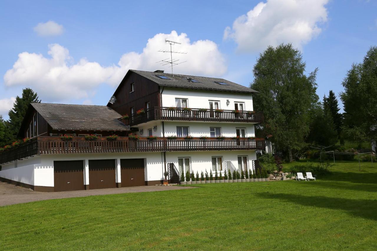 Landhotel Garni Schweizerhaus โชนวัลด์ ภายนอก รูปภาพ